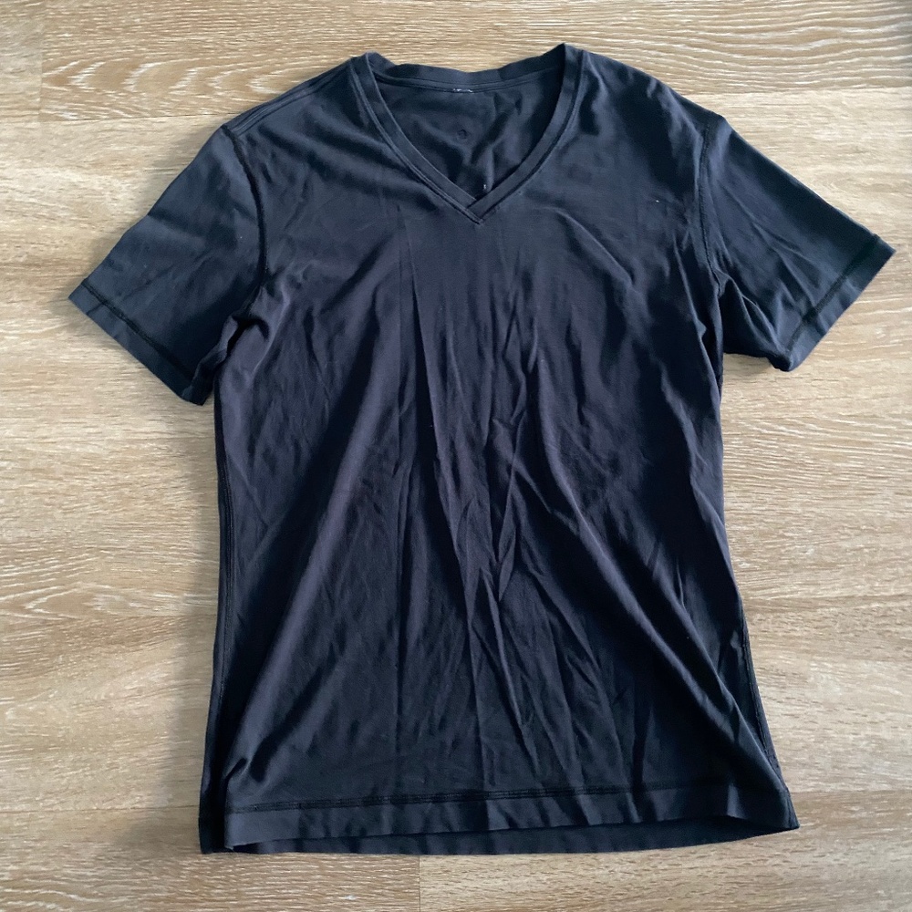 Lululemon mens athletic t shirt